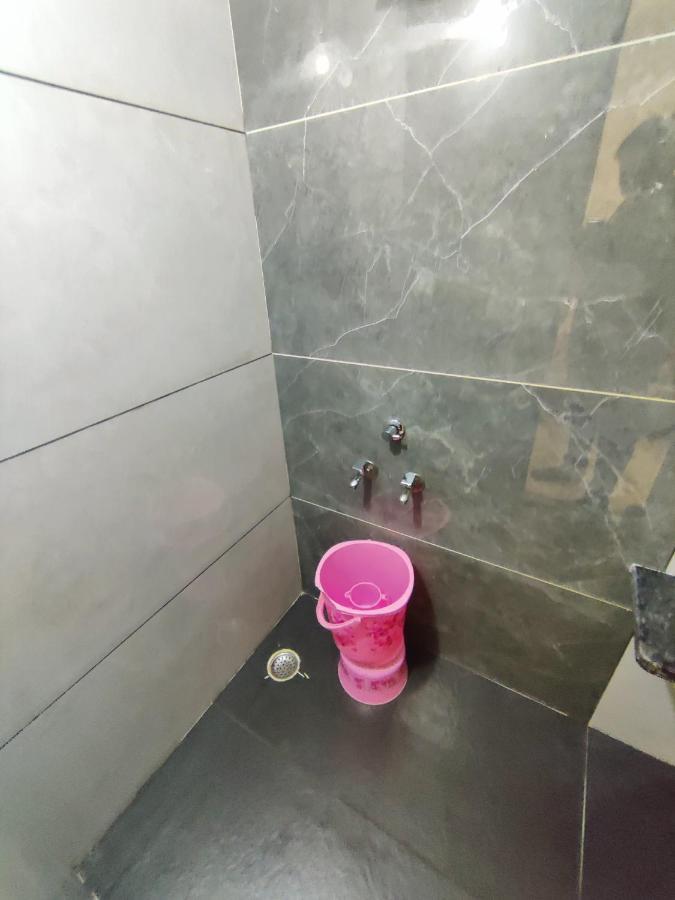 Hotel Sai Ssl Ширді Екстер'єр фото